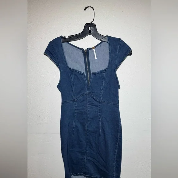 Free People Lia Denim Mini Dress Blue Cap Sleeve
Bodycon Sweetheart Neckline XS - Picture 6 of 10